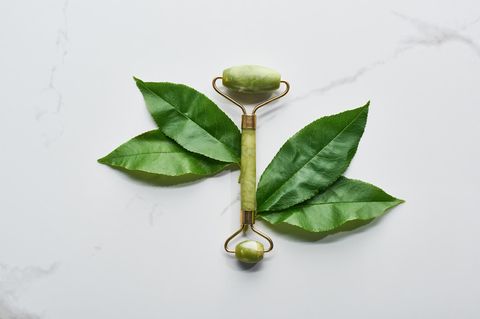 Massage mit Wirkung: Kann ein Jade-Roller das Hautbild verbessern?