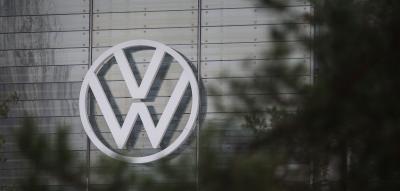 VW und Mercedes melden Gewinneinbruch von mehr als 40 Prozent