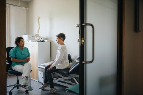 Nur mit Überweisung zum Facharzt – ist das gut für uns?
