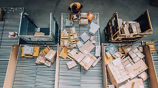 DHL erhöht Preise - vor allem für Pakete ins Ausland