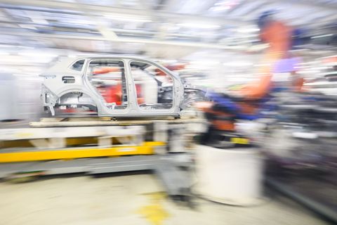 Studie: Autobauer aus Asien fahren deutschen Konzernen davon