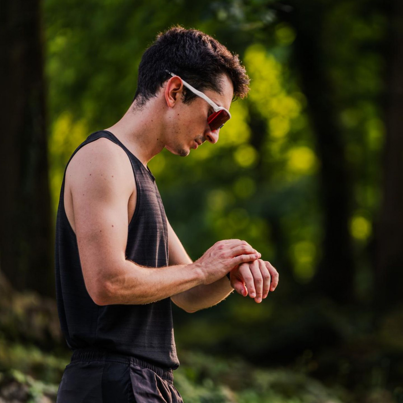 Laufbrille für den Sommer: Warum die UV-Strahlung nicht das einzige Problem ist