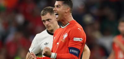 Kurz nach Mitternacht setzt CR7 an seinem Gala–Abend ein letztes Zeichen