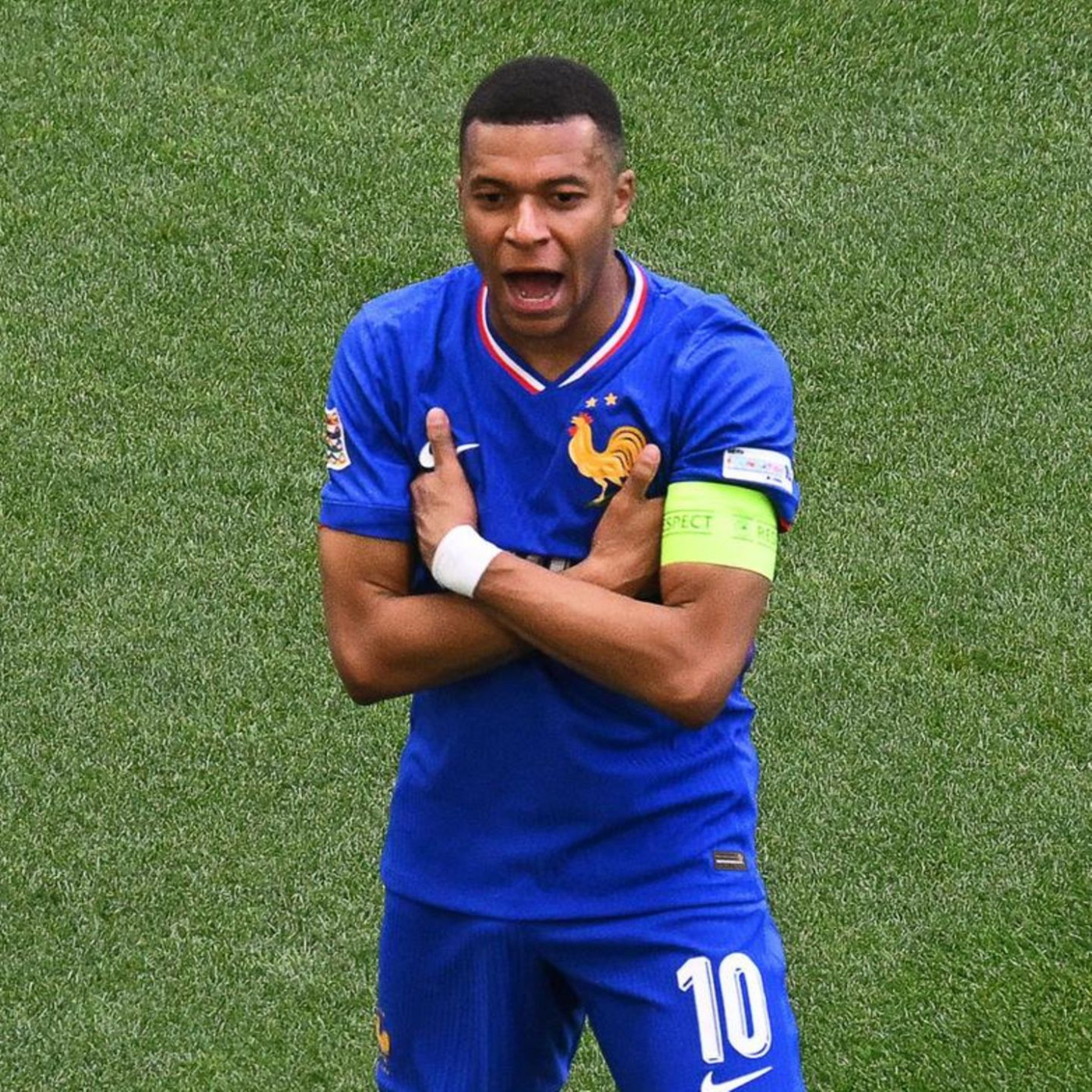 "Historischer Mbappé frustriert großen ter Stegen"