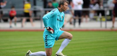 Lehmann fliegt bei Einladungs-Turnier mit Rot vom Platz