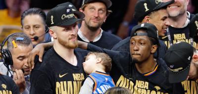 Der schlafende Sohn des deutschen Champions entzückt die NBA