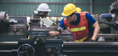 Die Deindustrialisierung schreitet voran –  trotz des deutschen Rüstungsbooms