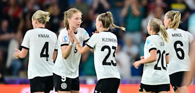 110 Minuten in Unterzahl – Deutschland triumphiert im Elfmeterschießen