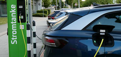 Verbrenner-Verbot für Firmenflotten und Mietautos