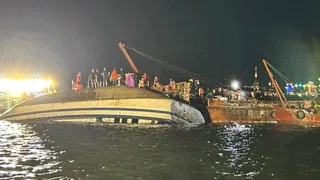 Touristenboot in Halong-Bucht gekentert – Dutzende Tote