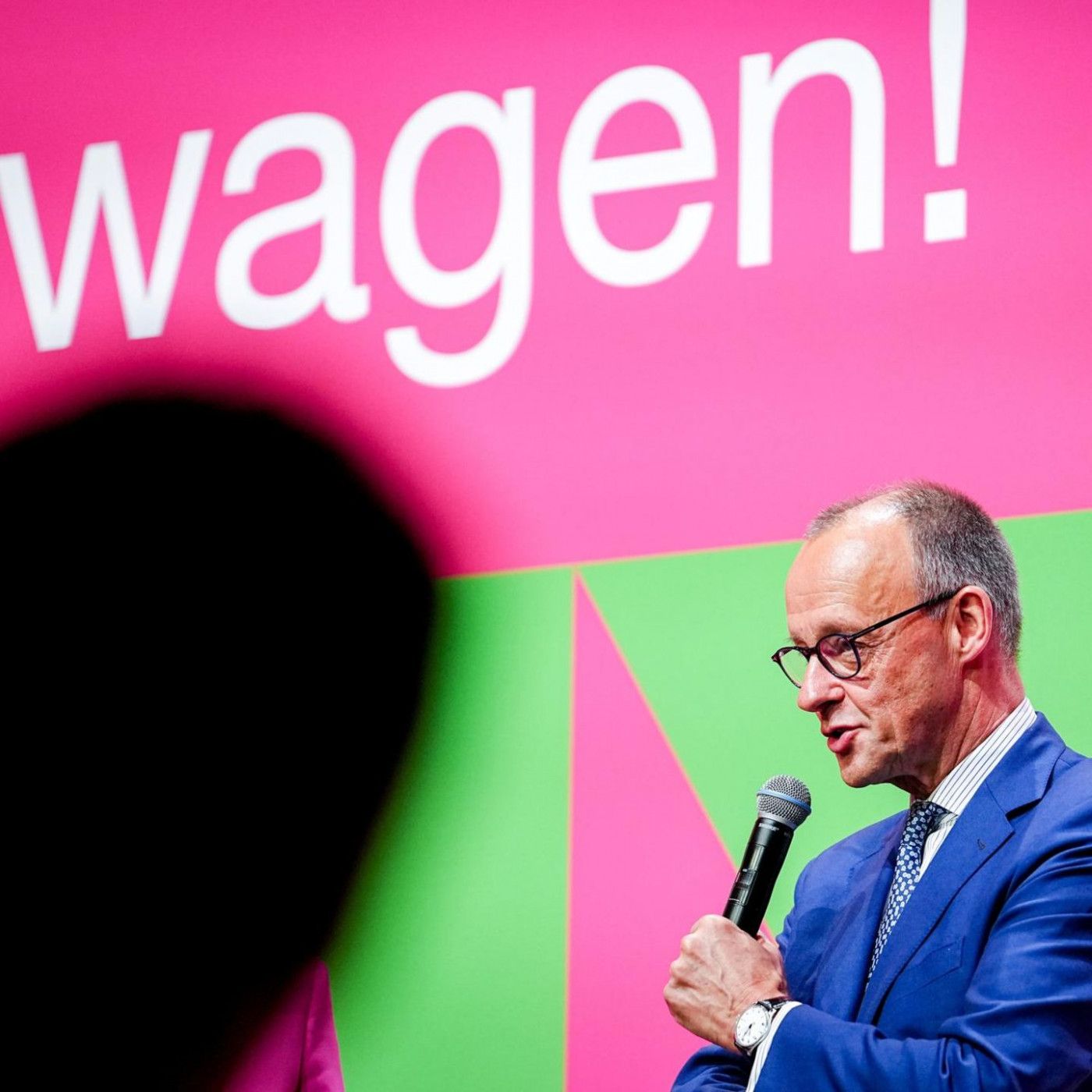 Merz' fragiler Aufschwung – ein bisschen Show muss sein