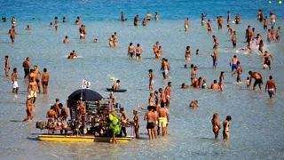 Strandferien werden für viele Italiener zum Luxus