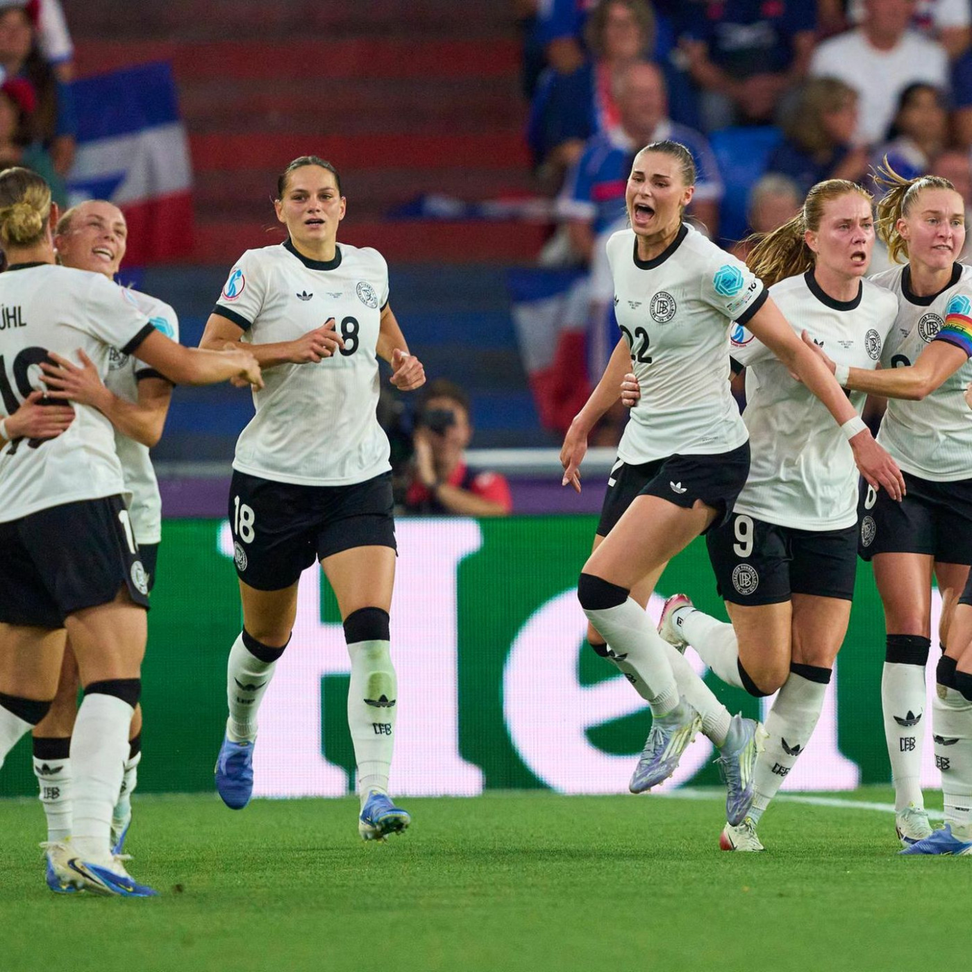 Hier sehen Sie die Halbfinals der Frauen-EM im Free-TV