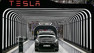 Tesla meldet Umsatzeinbruch - Musk verspricht Befreiungsschlag