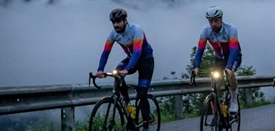 Zwei Freunde, ein Triathlon, 18.000 Höhenmeter – und eine Mission