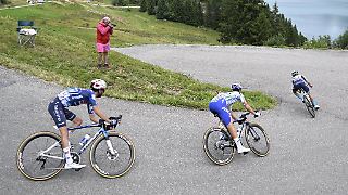 Primoz Roglic fliegt der eigene Tour-Übermut um die Ohren