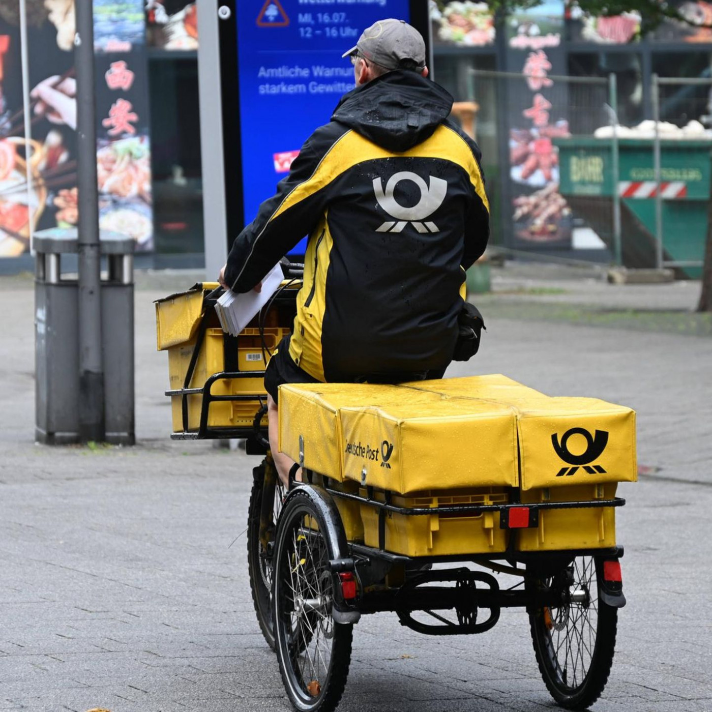 DHL-Personalchef: "Post-Zusteller bleiben von KI unbeeinflusst"