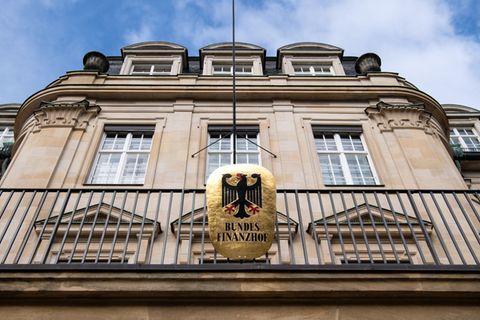 Bundesfinanzhof muss sparen und verliert einen Senat