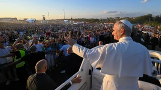 Papst Leo zu Jugendlichen: «Sucht Gerechtigkeit, dient den Armen»