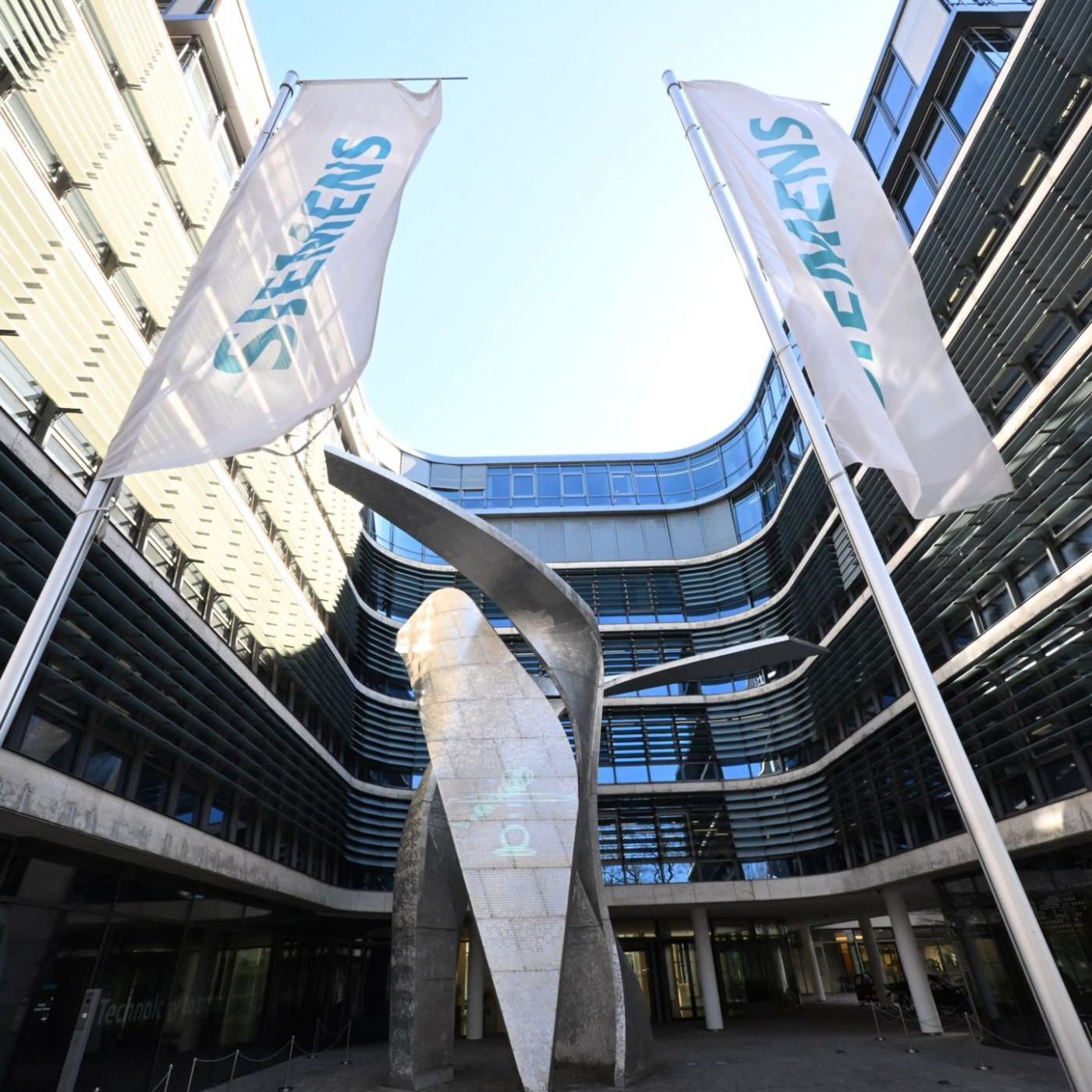 Siemens trotzt der Krise