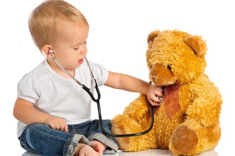 Reiseapotheke für Baby und Kleinkind: Daran sollten Sie denken