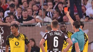 BVB wird per Traumtor für Tölpeleien schwer bestraft