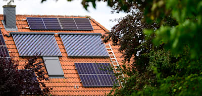 „Die Leute sollen sich gerne Solar aufs Dach bauen, aber bitte ungefördert“
