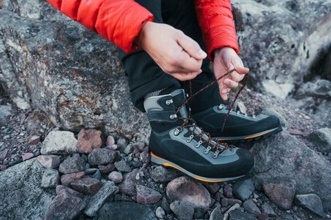 Mit den richtigen Schuhen wird Bergsteigen zum Glücksgefühl
