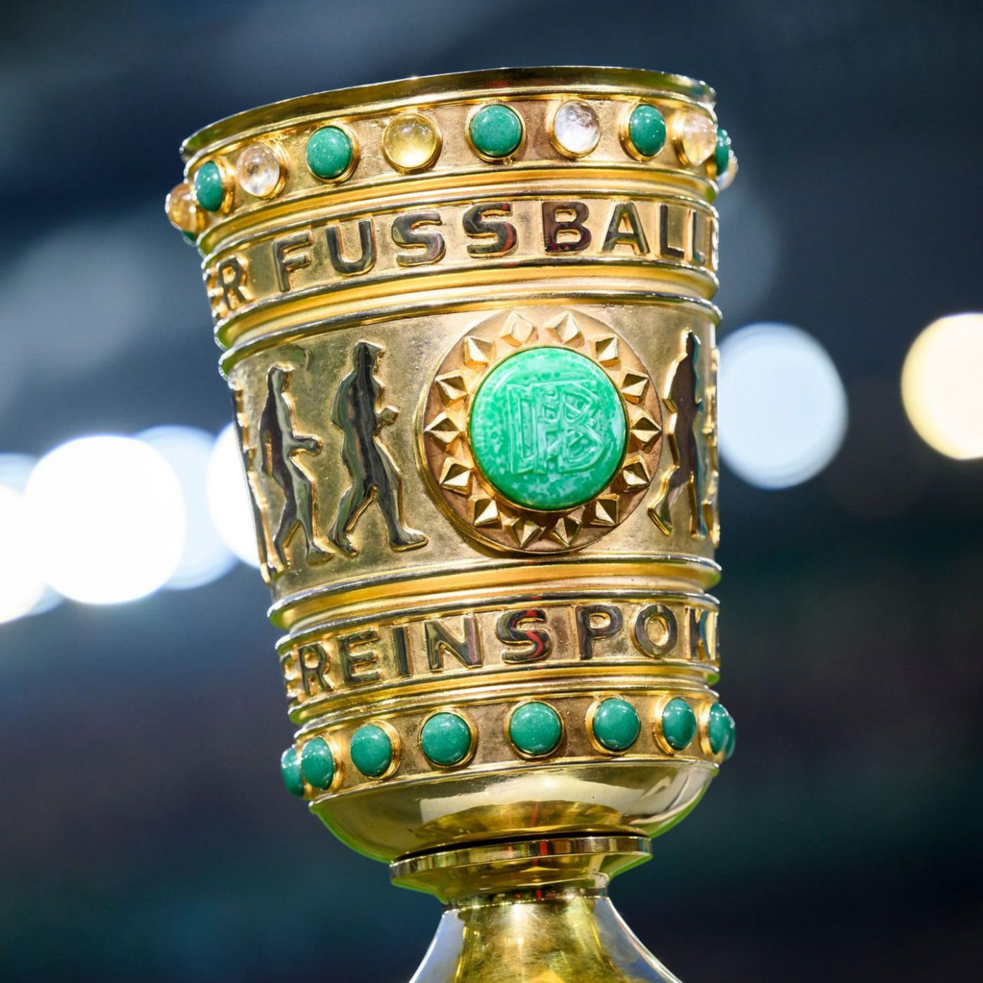 Bayern im Pokal nach Köln, Top-Duell Frankfurt gegen BVB