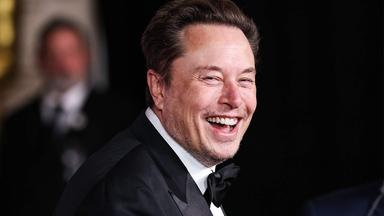 Tesla stellt Musk eine Billion Dollar in Aussicht