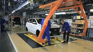 Russlands Wirtschaft schwächelt - schwere Krise bei Autobauern