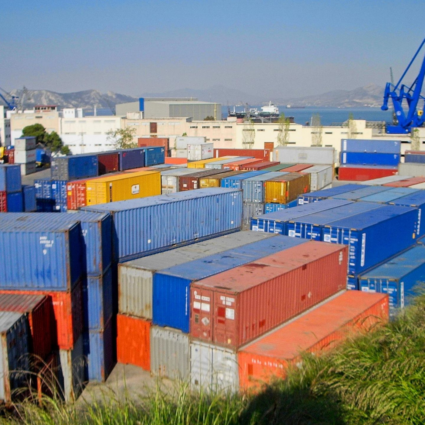 China-Schmuggel mit E-Bikes und Kleidung – 2400 Container beschlagnahmt