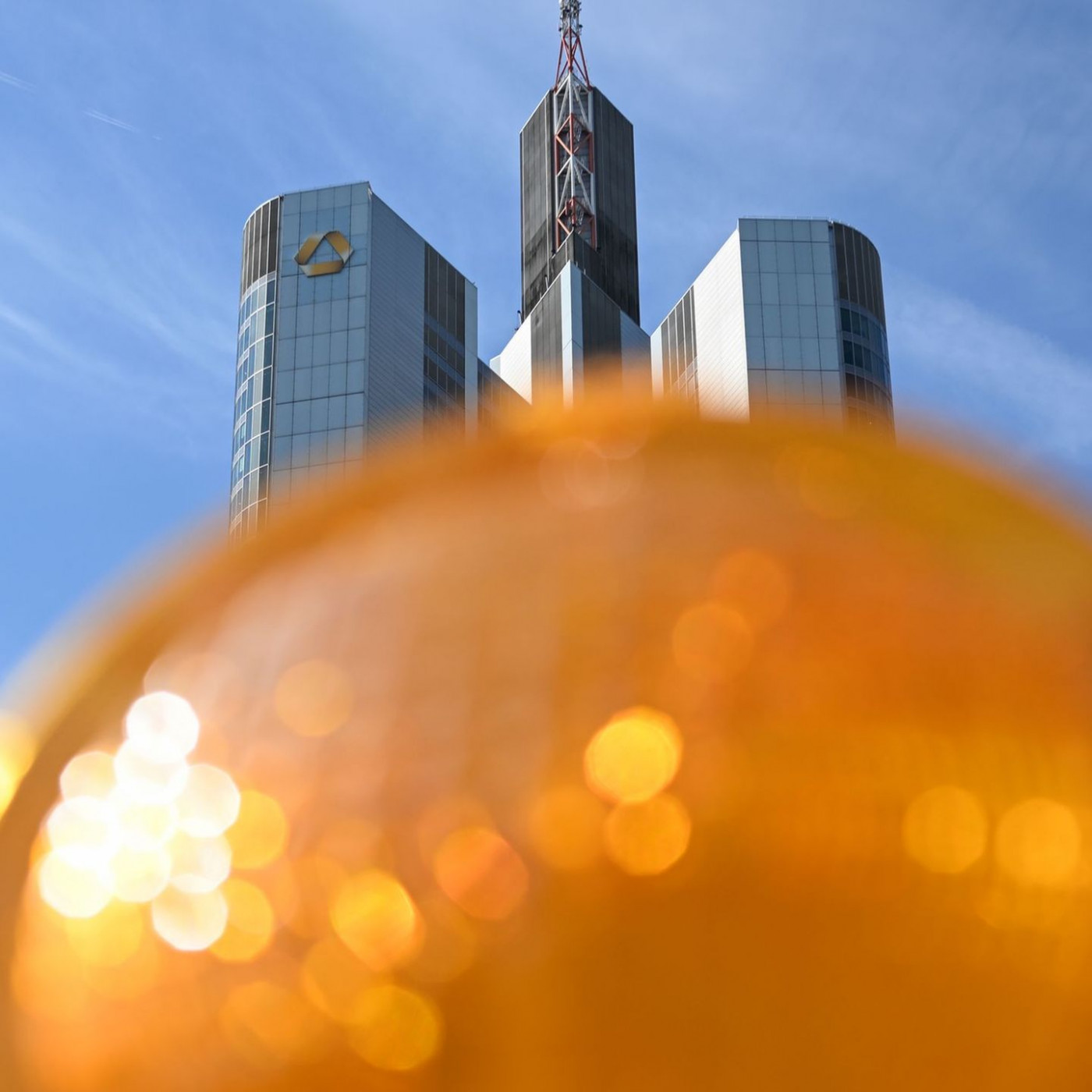 Unicredit: Kontrollieren 29 Prozent der Commerzbank-Aktien