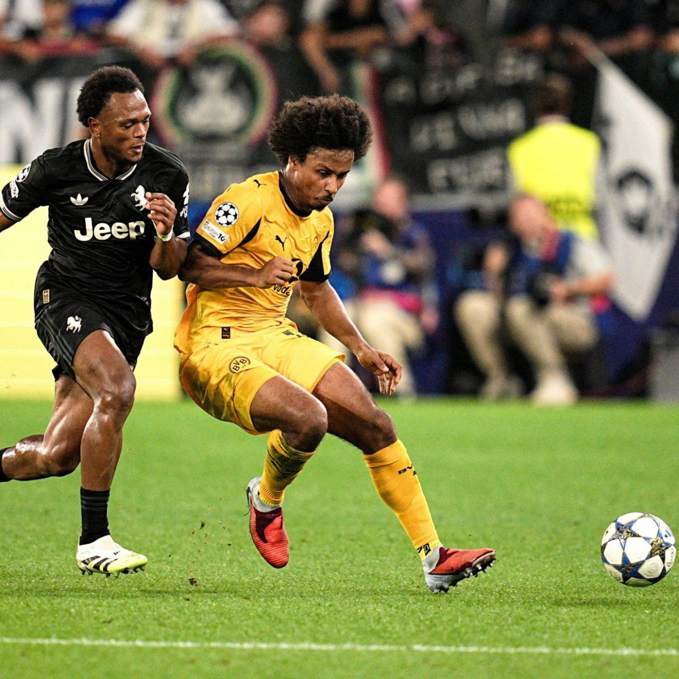 Acht Tore in einer Hälfte: BVB und Juve trennen sich nach furiosem Spiel 4:4