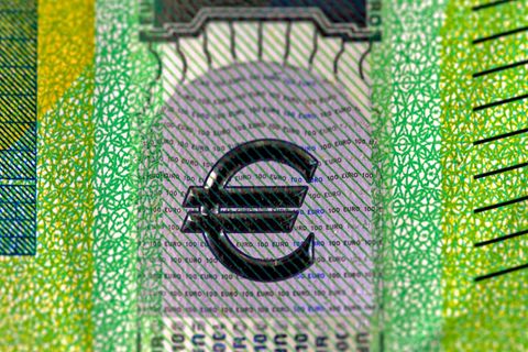 Tagesgeld bei ausländischer Bank: Das sollten Sparer beachten