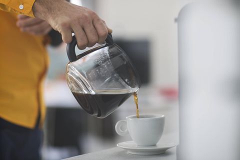 Unfall beim Kaffeeklatsch auf der Arbeit? Dann sind Sie nicht immer versichert
