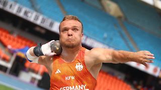 "Tut alles weh": Nico Kappel stößt sich zum WM-Titel