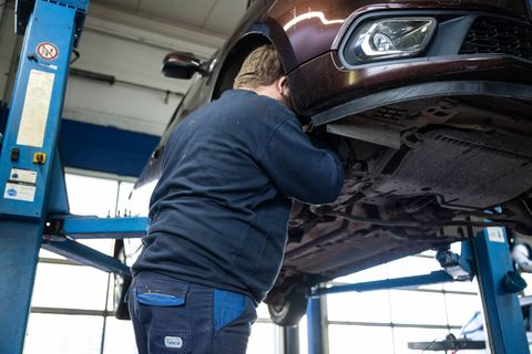 Versicherer: Stundensatz in Autowerkstätten höher denn je