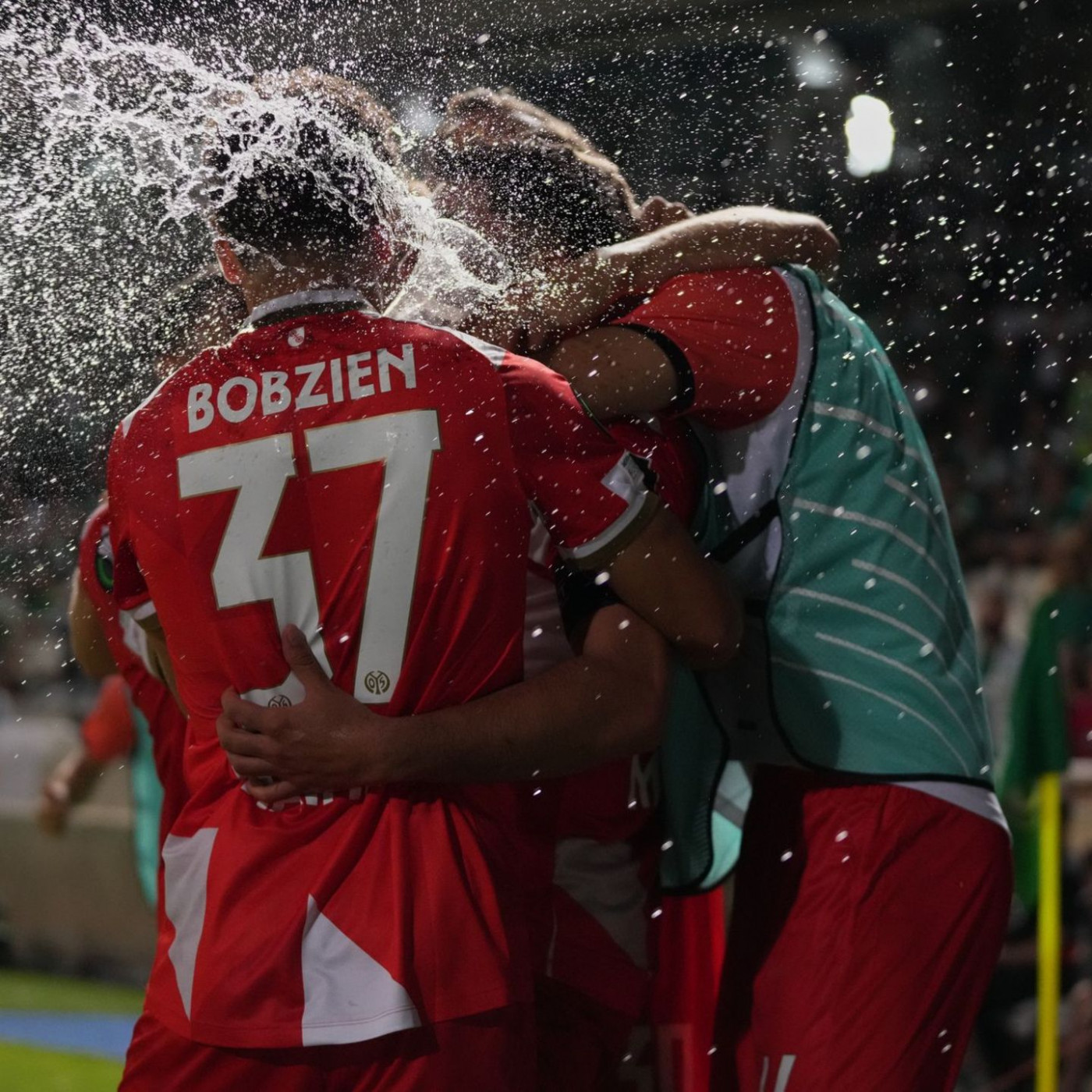 Eklat beim Spiel des FSV Mainz – VfB Stuttgart unterliegt in Basel