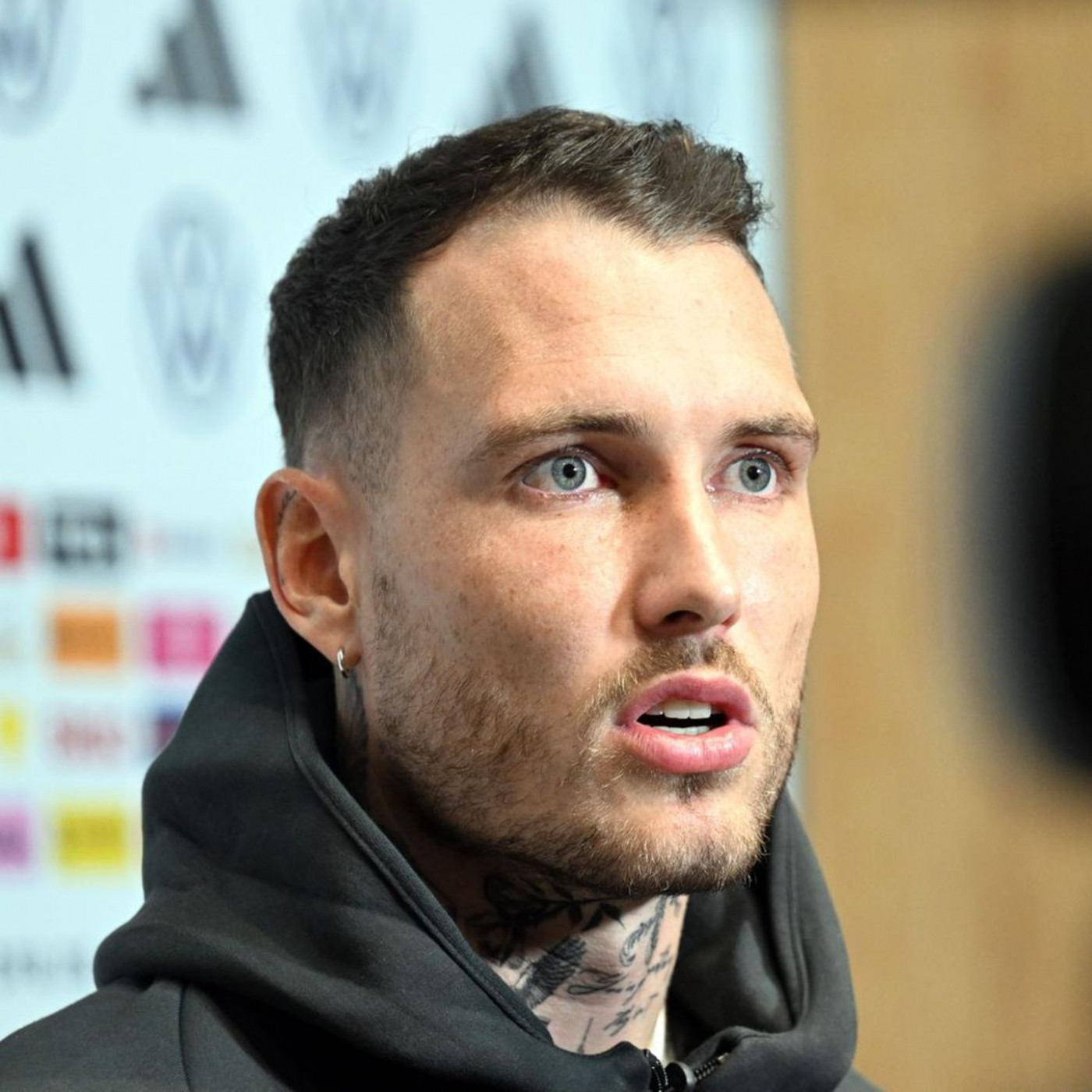 Nationalspieler David Raum veröffentlicht Hass-Nachrichten