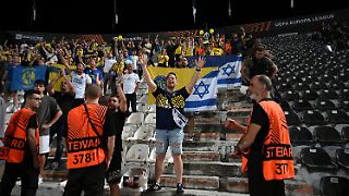 Ex-Geisel und Premierminister rügen Ausschluss von Maccabi-Fans