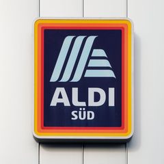 Aldi Süd streicht eigenes Fleisch aus unterster Haltungsform