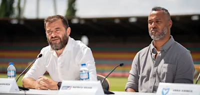 Streit um Europas Football eskaliert – Jetzt gerät Patrick Esume massiv in die Kritik
