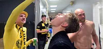 Wenn ihnen langweilig ist, grillen die Spieler des Meisters im Studentenwohnheim