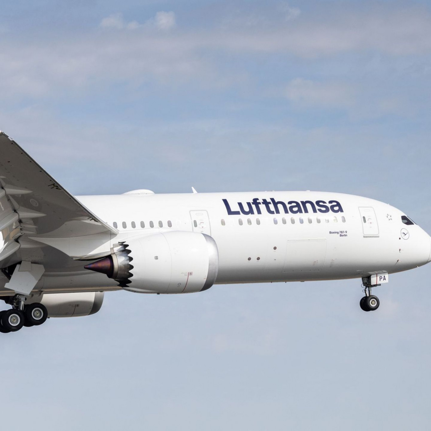 Lufthansa tauft Hoffnungsträgerin mit Problemen