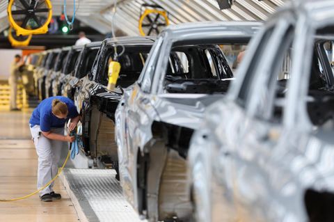 Volkswagen stoppt Golf-Produktion wegen fehlender Halbleiter
