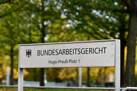 Vergleich mit Spitzenverdiener? - Urteil stärkt Frauenrechte