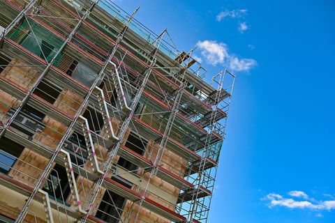 IW-Prognose: Wohnungsbau schrumpft 2025 und 2026 deutlich