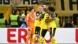 BVB ringt Frankfurt im Elfmeter-Krimi nieder
