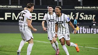 96-Comebacker vermiesen Dorfklub die Tabellenspitze